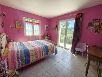 Detached Villa With Swimming Pool and Stunning View