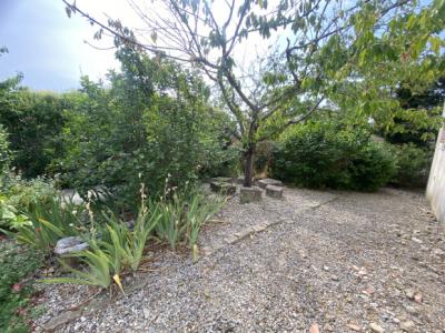 Single-Story Detached Villa with Garden
