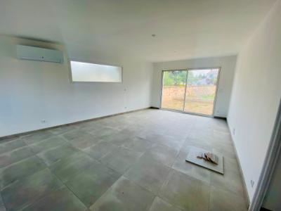 New Build Villa With Garden To Be Completed