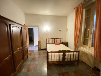 Huge Villa with Garage, Ideal Commercial Location