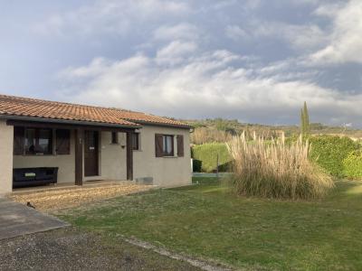Detached House with Pool and Open Views