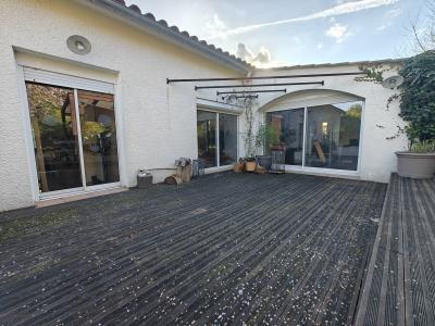 Family Home with Pool in the Middle of Nature