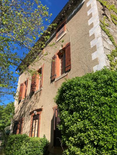Beautiful Winegrowers House With Garden And Outbuilding