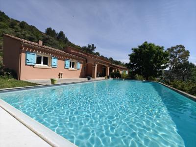 Detached Villa With Swimming Pool and Stunning View