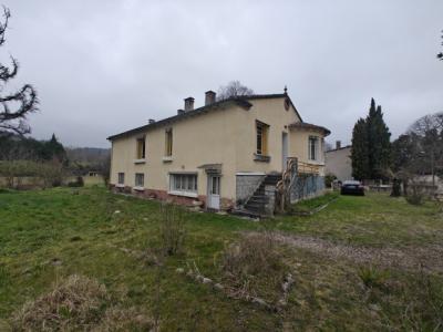 Detached Villa To Improve with Garden