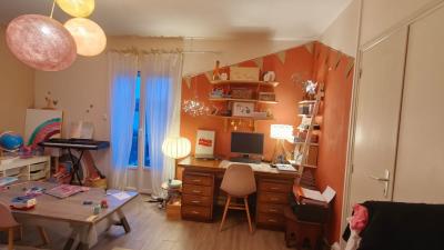 Traditional House with Garden, Nice Family Home