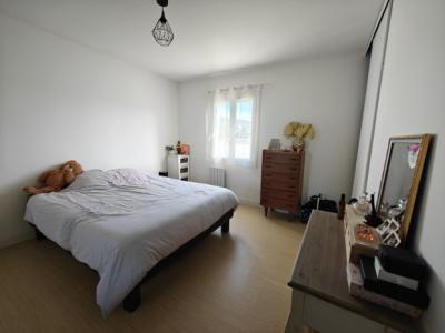 Detached Villa with Landscaped Garden