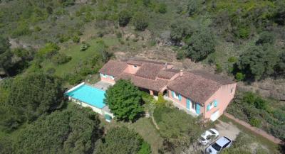 Detached Villa With Swimming Pool and Stunning View