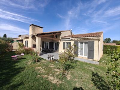 Detached Villa with Landscaped Garden