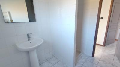 Traditional House with Garden