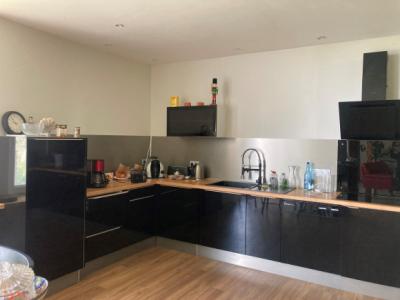 Property in Wooded Park of 2 Hectares with Outbuilding, Water Sources And Lake
