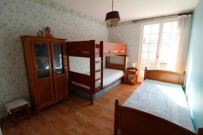 Single Storey Villa With Garden