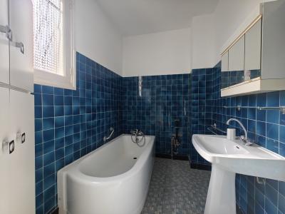 Detached House with Workshop and Garage