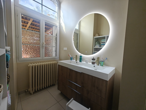 Town House With Pool And Garage