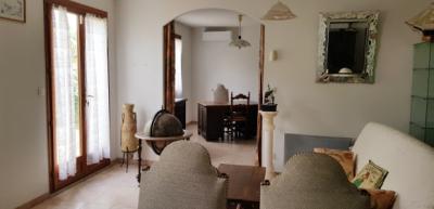 Single-story Villa in the Flassian District of Limoux