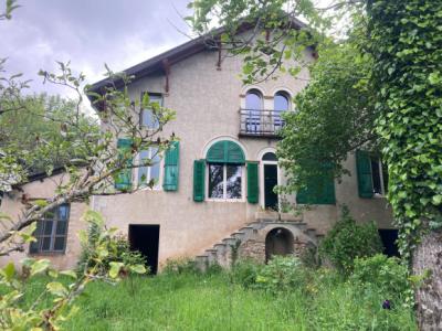 Large House With Garden in Good General Condition