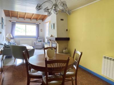 Detached Villa with Lovely Mature Garden