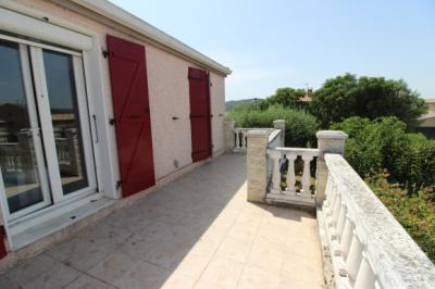 Detached Villa with Lovely Mature Garden