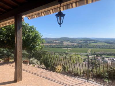 Detached Villa, Swimming Pool, Garage And Terraces