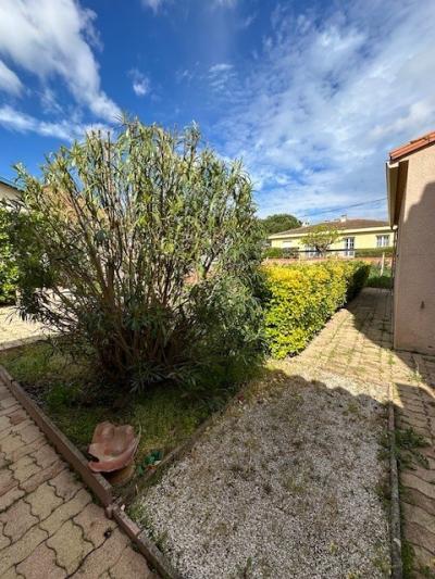 Detached House with Tower and Garden