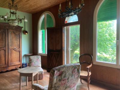 Large House With Garden in Good General Condition