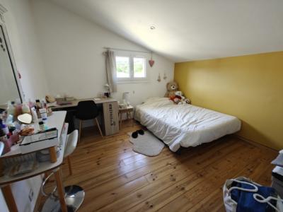 Detached Villa with Landscaped Garden