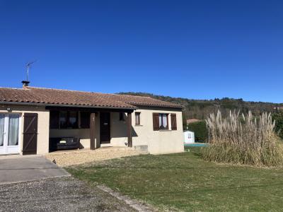 Detached House with Pool and Open Views