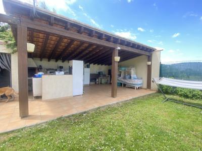 Detached Villa With Swimming Pool