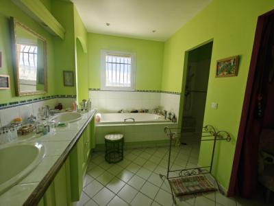 Detached Villa With Swimming Pool and Stunning View