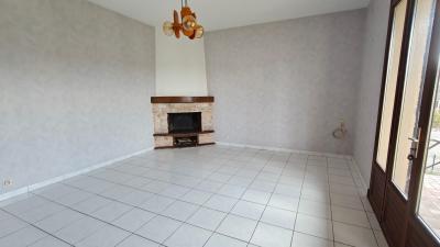 Single Storey Villa With Garden