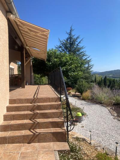 Detached Villa, Swimming Pool, Garage And Terraces