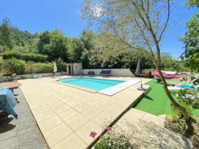 Villa With Swimming Pool And Large Garden