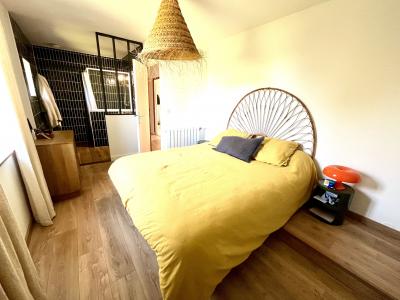 Fully Renovated Detached House with Pool