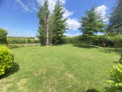 Detached Villa With Swimming Pool