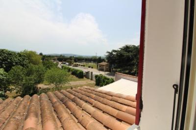 Detached Villa with Lovely Mature Garden