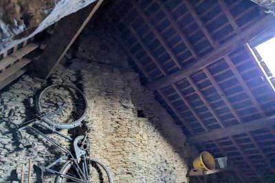 Small House To Renovate in Nice Location