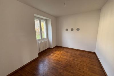 Traditional Country House with Open Views