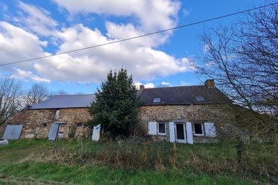 Detached Country House with Outbuilding