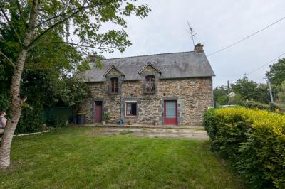 Detached Country House with Garden