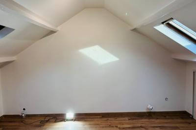 Contemporary Detached House with Landscaped Garden