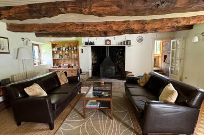 Detached Country House with Outbuilding