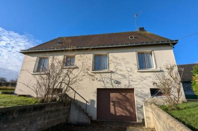 Detached House with Garden