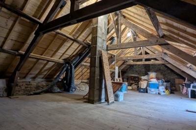 Traditional House with Courtyard Garden