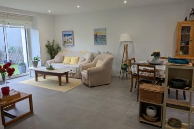 Traditional House with Courtyard Garden