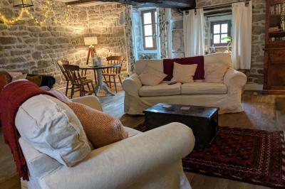 Charming House With Garden, Ideal Holiday Home