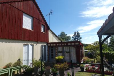 Traditional House with Garden