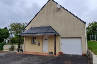 Modern Detached House with Garden