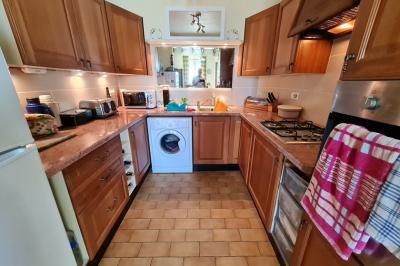 Stunning Detached Country House with Many Options