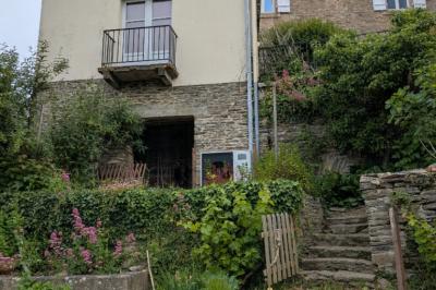 Traditional House with Garden