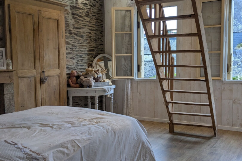 Character House with Courtyard Garden